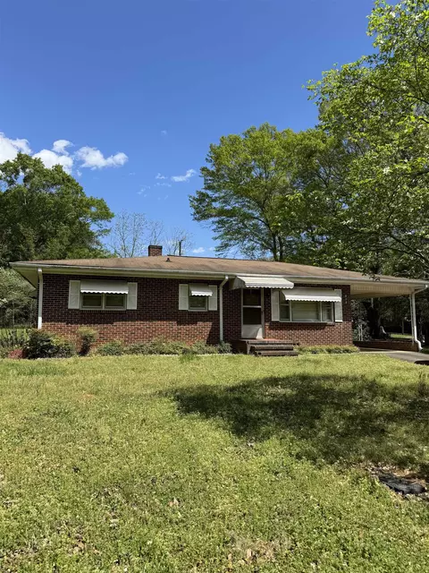 153 Merle Dr, Spartanburg, SC 29307