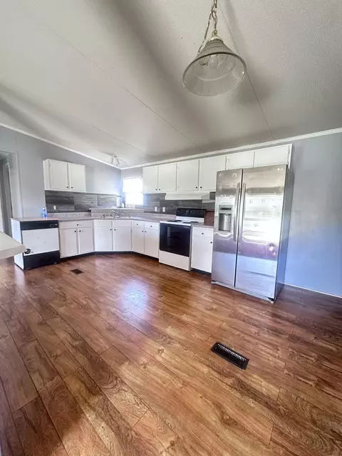 821 Henderson Rd, Chesnee, SC 29323 photo 8