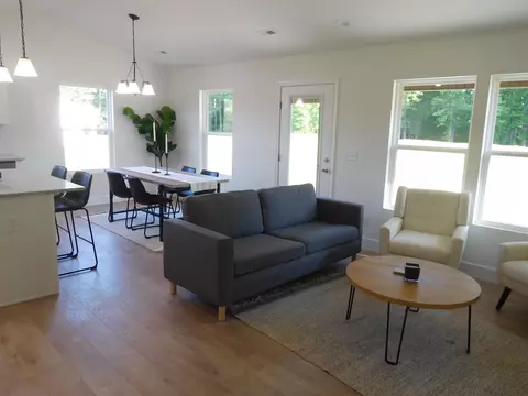 Living - 788 Darwin Road Rd, Gaffney, SC 29340 photo 1 of 1