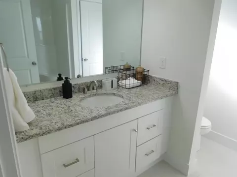 Bath - 788 Darwin Road Rd, Gaffney, SC 29340 photo 1 of 2