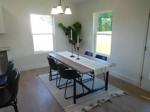 Dining - 788 Darwin Road Rd, Gaffney, SC 29340 photo 2 of 2