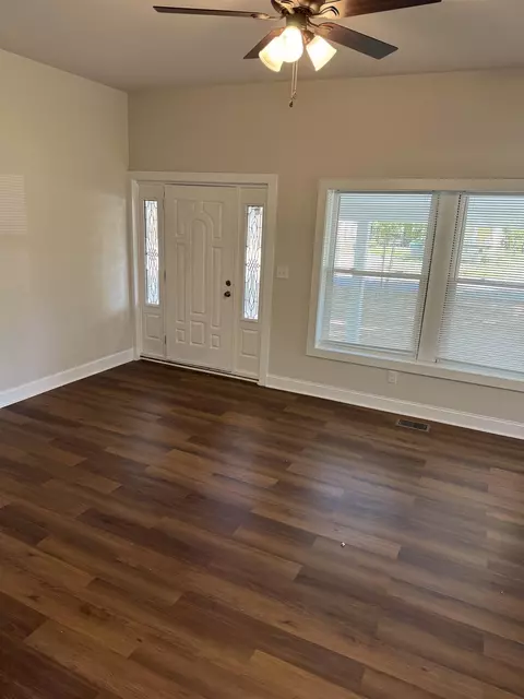 703 10th St, Gaffney, SC 29341 photo 6