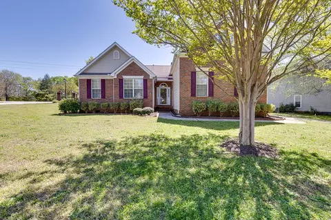 1 Summer Glen Dr, Simpsonville, SC 29681