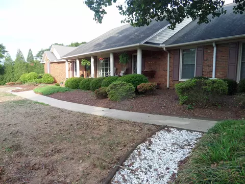 124 Lakeland Ave, Moore, SC 29369