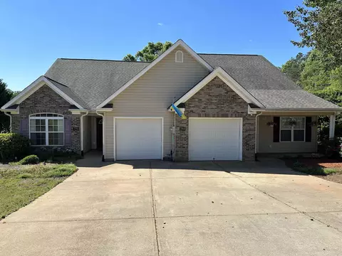 794-796 Abner Creek Rd, Greer, SC 29651