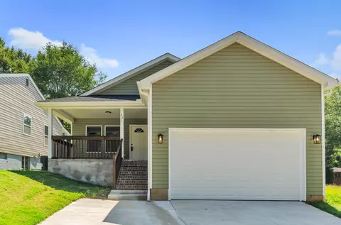 321 Caulder Ave, Spartanburg, SC 29306