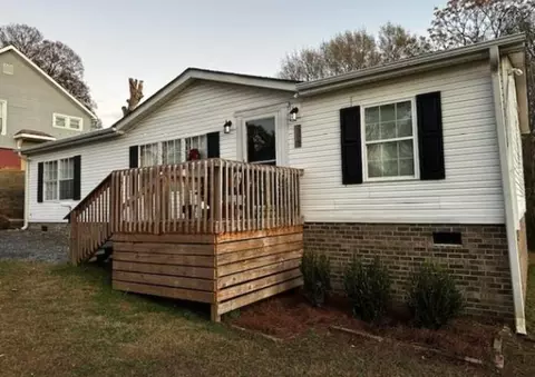 118 Lower Deal St, Blacksburg, SC 29702