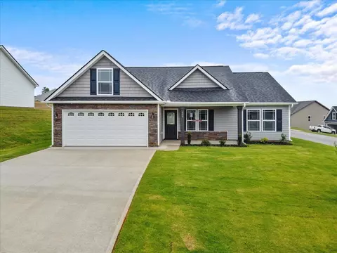 800 Halyard Ln, Chesnee, SC 29323