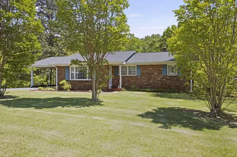 122 S Church St, Duncan, SC 29334