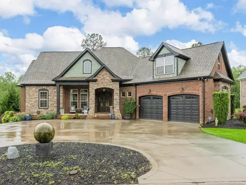 332 S Woodfin Ridge Dr, Inman, SC 29349