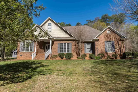 242 Cumberland Dr, Moore, SC 29369