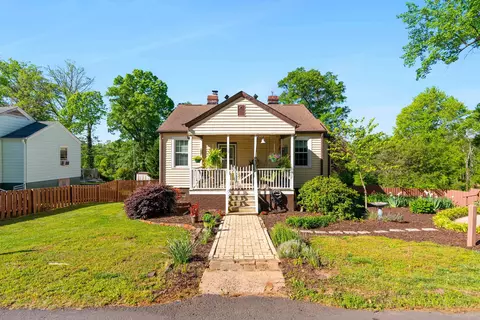115 South St, Taylors, SC 29687