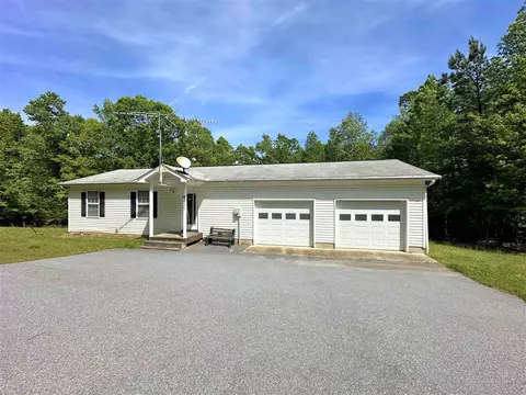4211 Goldmine Rd, Spartanburg, SC 29302
