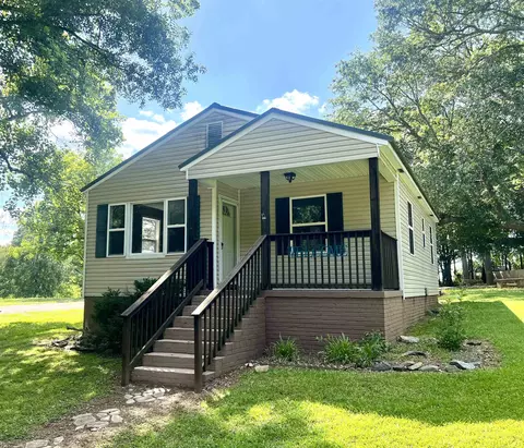 6140 Hopewell Rd, Hickory Grove, SC 29717