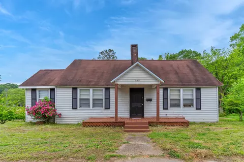 639 Gray St, Woodruff, SC 29388