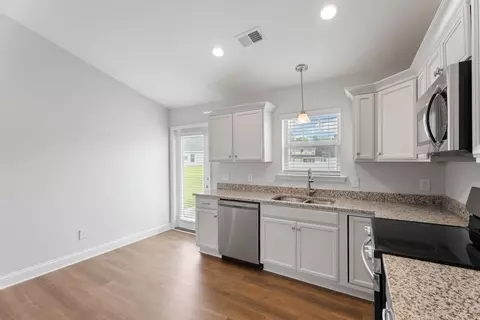Kitchen - 3041 Emberly Dr, Roebuck, SC 29376 photo 1 of 2