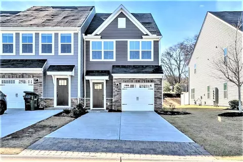9 Country Dale Dr, Greer, SC 29650