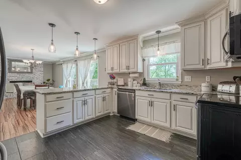 115 Commodore Dr, Duncan, SC 29334 photo 8