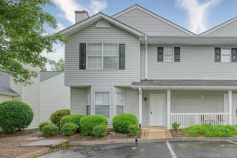 58 Hayfield Ln, Greer, SC 29650