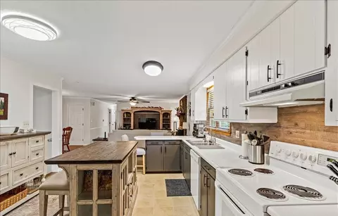 140 Shadowview Dr, Roebuck, SC 29376 photo 8