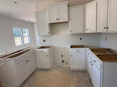 1075 Silverbend Trl, Duncan, SC 29334 photo 5