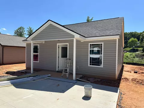 411 Waters Road Rd, Inman, SC 29349