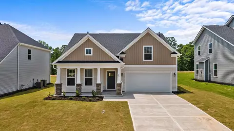 449 Fenwick Dr, Woodruff, SC 29388