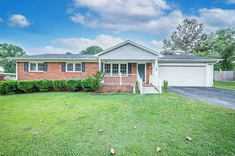 106 Southland Ave, Boiling Springs, SC 29316
