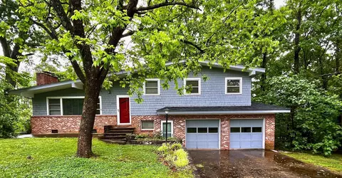 202 Pacolet Dr, Landrum, SC 29356