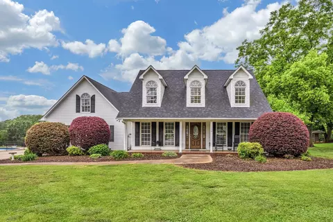 136 Patti Ct, Cowpens, SC 29330