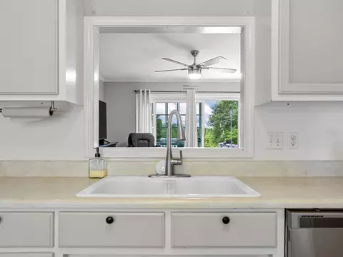 111 W Celestial Dr, Greer, SC 29651 photo 10