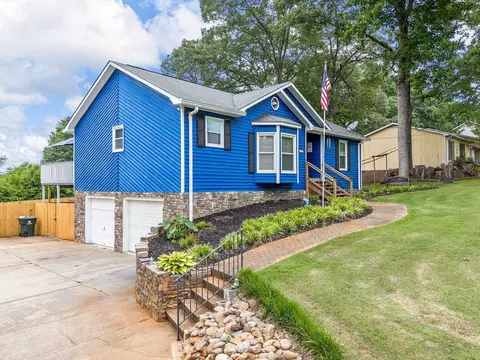 111 W Celestial Dr, Greer, SC 29651 photo 2