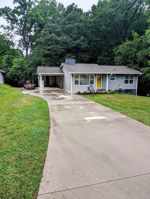 41 Bishop St, Inman, SC 29349