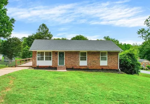 102 Westmont Dr, Gaffney, SC 29340