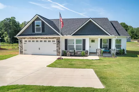 1071 Holly Springs Church Rd, Inman, SC 29349