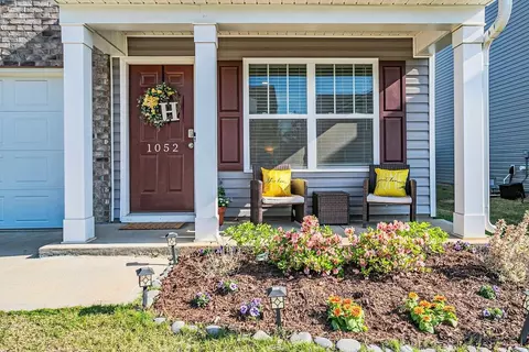 1052 Bridlebrook Trl, Greer, SC 29651 photo 2