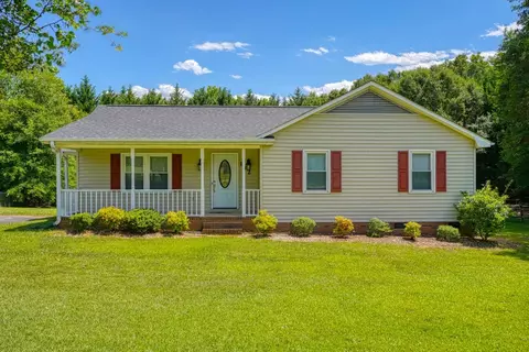 132 Tram Rd, Cowpens, SC 29330