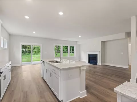 864 Burghley Cir, Greer, SC 29651 photo 14