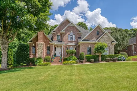 762 E Long Bay Dr, Inman, SC 29349