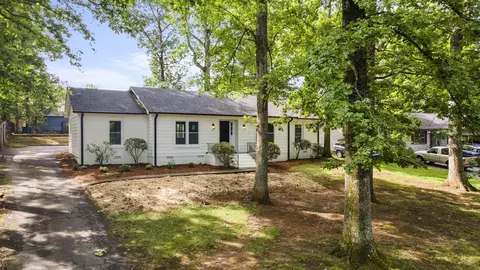 326 Seven Oaks Ln, Spartanburg, SC 29301