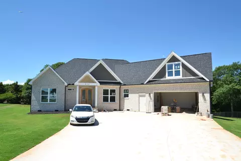 872 Shadow Creek Dr, Inman, SC 29349
