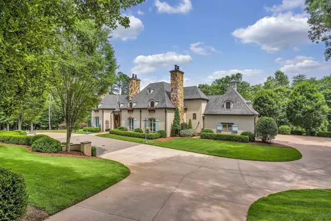 358 Twin Oaks Dr, Spartanburg, SC 29306