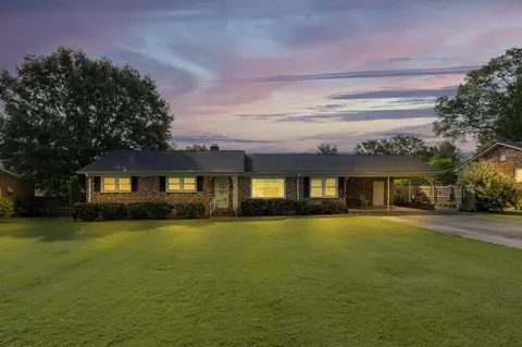 103 Saint James Dr, Spartanburg, SC 29301
