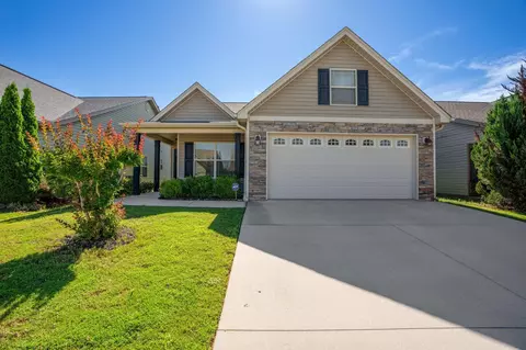 727 Bankston Dr, Boiling Springs, SC 29316