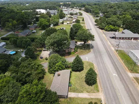 902 E Main St, Duncan, SC 29334 photo 40