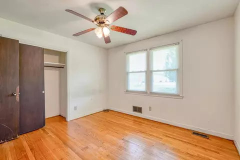 902 E Main St, Duncan, SC 29334 photo 17