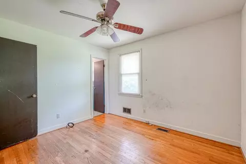 902 E Main St, Duncan, SC 29334 photo 14