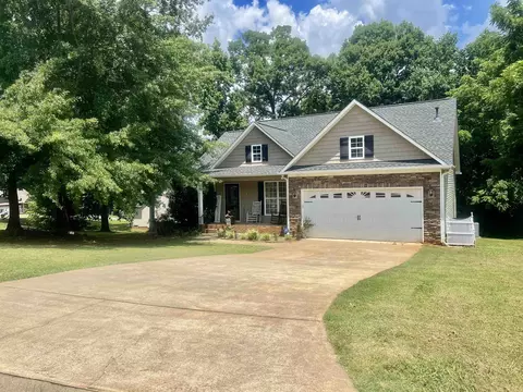 326 Cliffrose Ct, Spartanburg, SC 29306