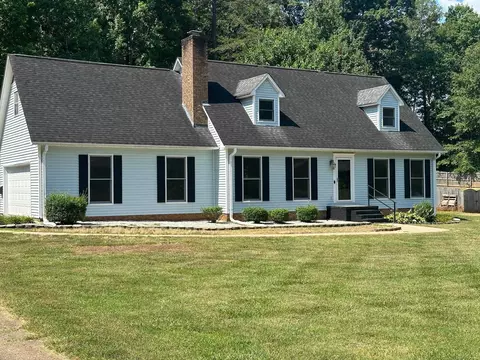 45 Dorchester Dr, Chesnee, SC 29323