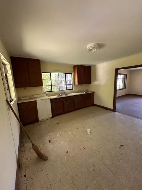 171 Maple St, Central Pacolet, SC 29372 photo 5